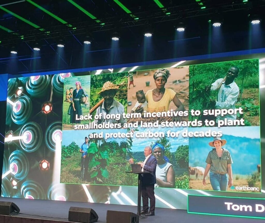 Tom-presenting-at-Login-conference-Sustainable-Planet-1